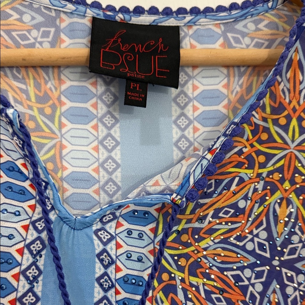 Sheer Colorful Patterned Blouse - Picture 2 of 2